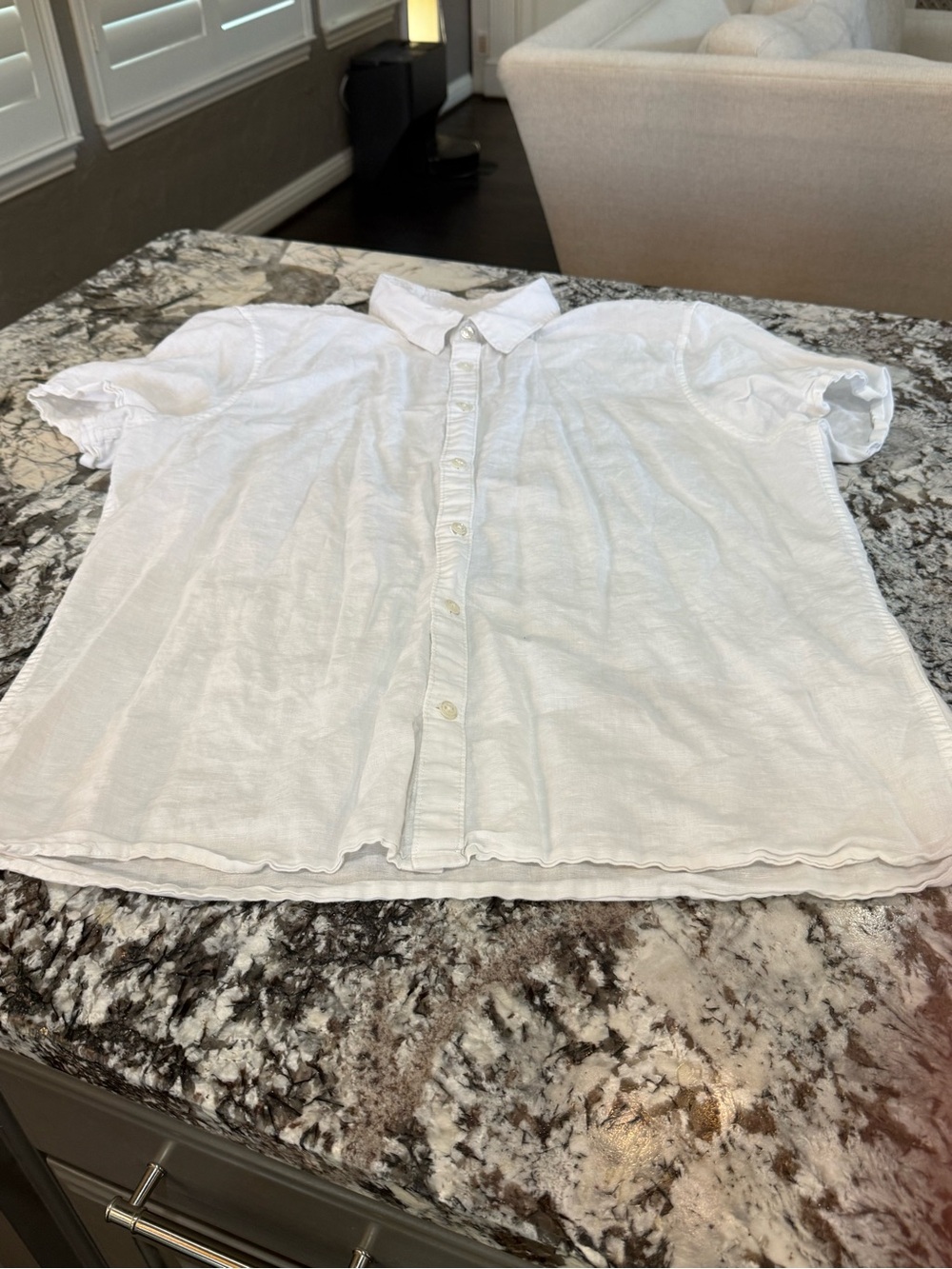 Perry Ellis Men’s White Short Sleeve Button-Down Shirt